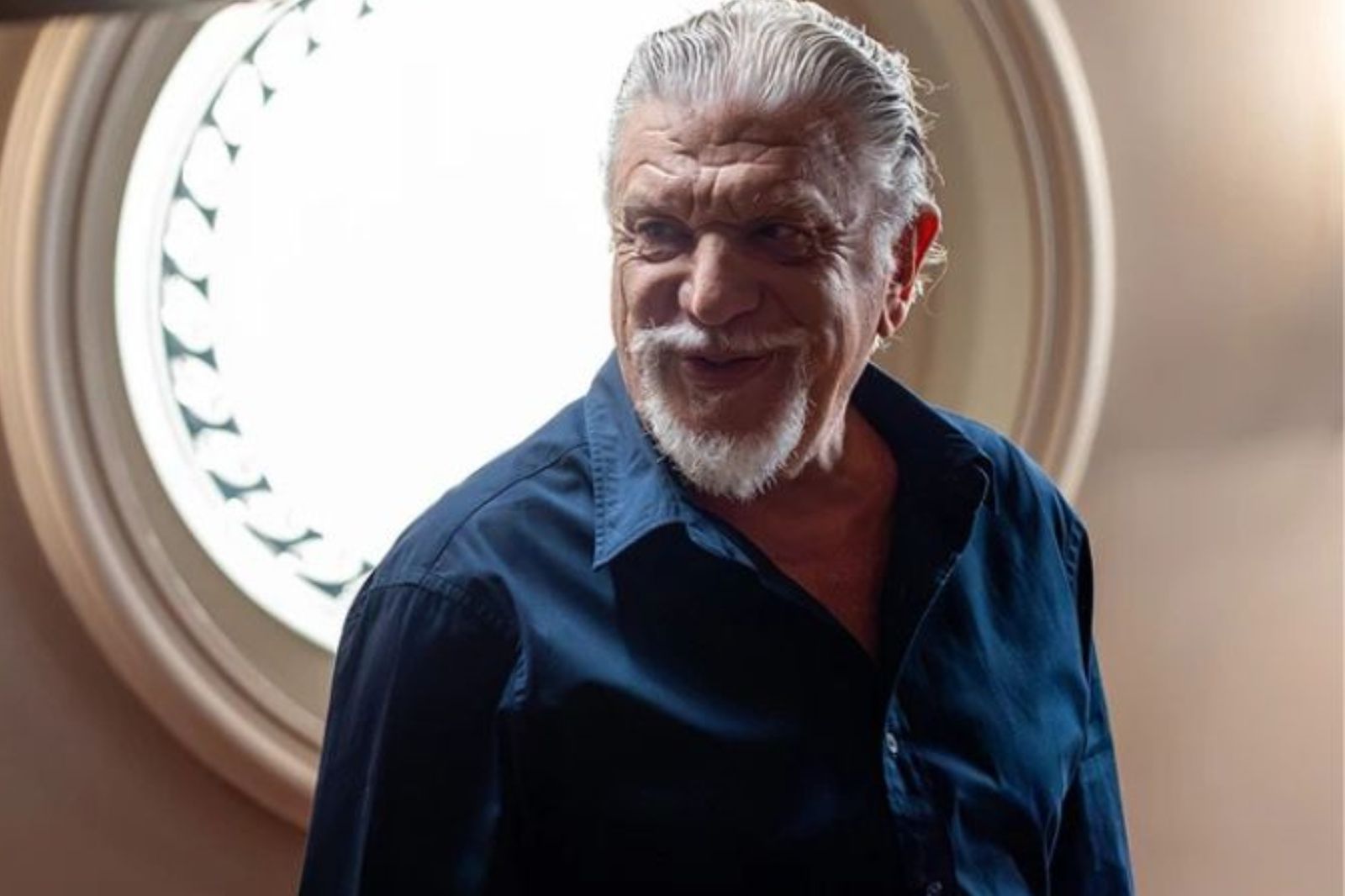 μια νυχτα μονο-Νταγιάννος