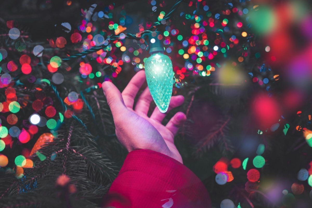 Μηνιαίες προβλέψεις Δεκεμβρίου 2025: Τα ζώδια που θα κάνουν Χριστούγεννα με γεμάτο πορτοφόλι
