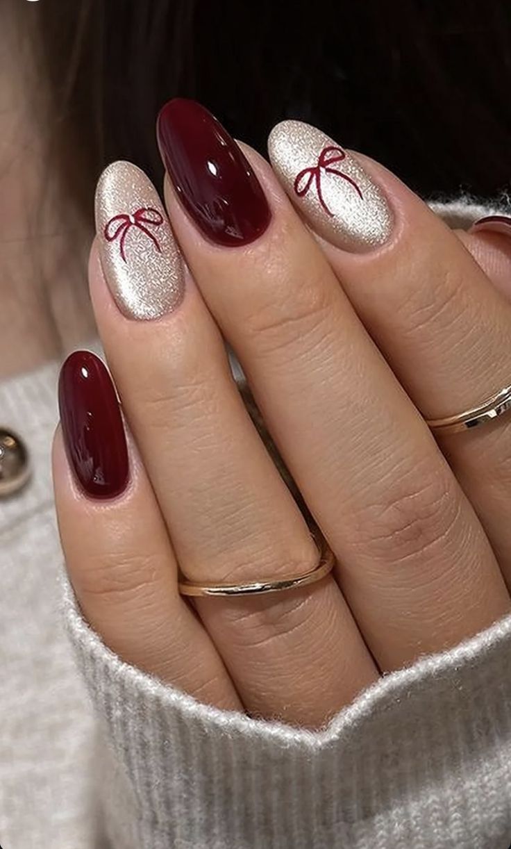 μπορντό-νύχια-με-γκλίτερ-και-φιογκάκια- μπορντό-νύχια-με-γκλίτερ-και-φιογκάκια-