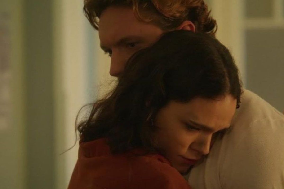 Να μ αγαπάς: Ο Μάκης φωτογραφίζει κρυφά Ορφέα και Φωτεινή και τους καταστρέφει