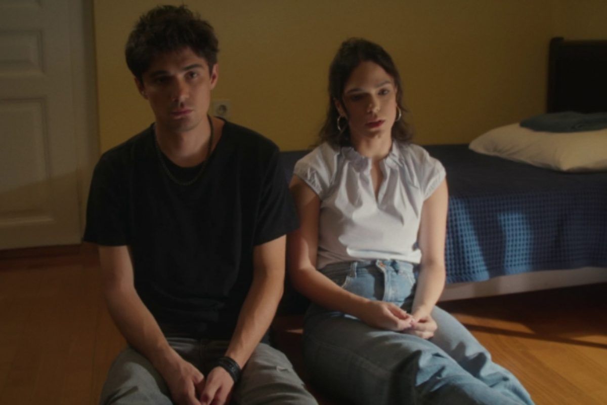 Να μ αγαπάς : Ορφέας και Άννα καταλαβαίνουν πως είναι θύματα πλεκτάνης και ξεγράφουν τα δίδυμα