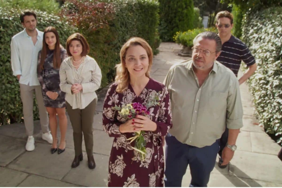 Να μ αγαπάς: Ο Θεόφιλος εξαφανίζει την Ζωή και την Νικαίτη από προσώπου γης