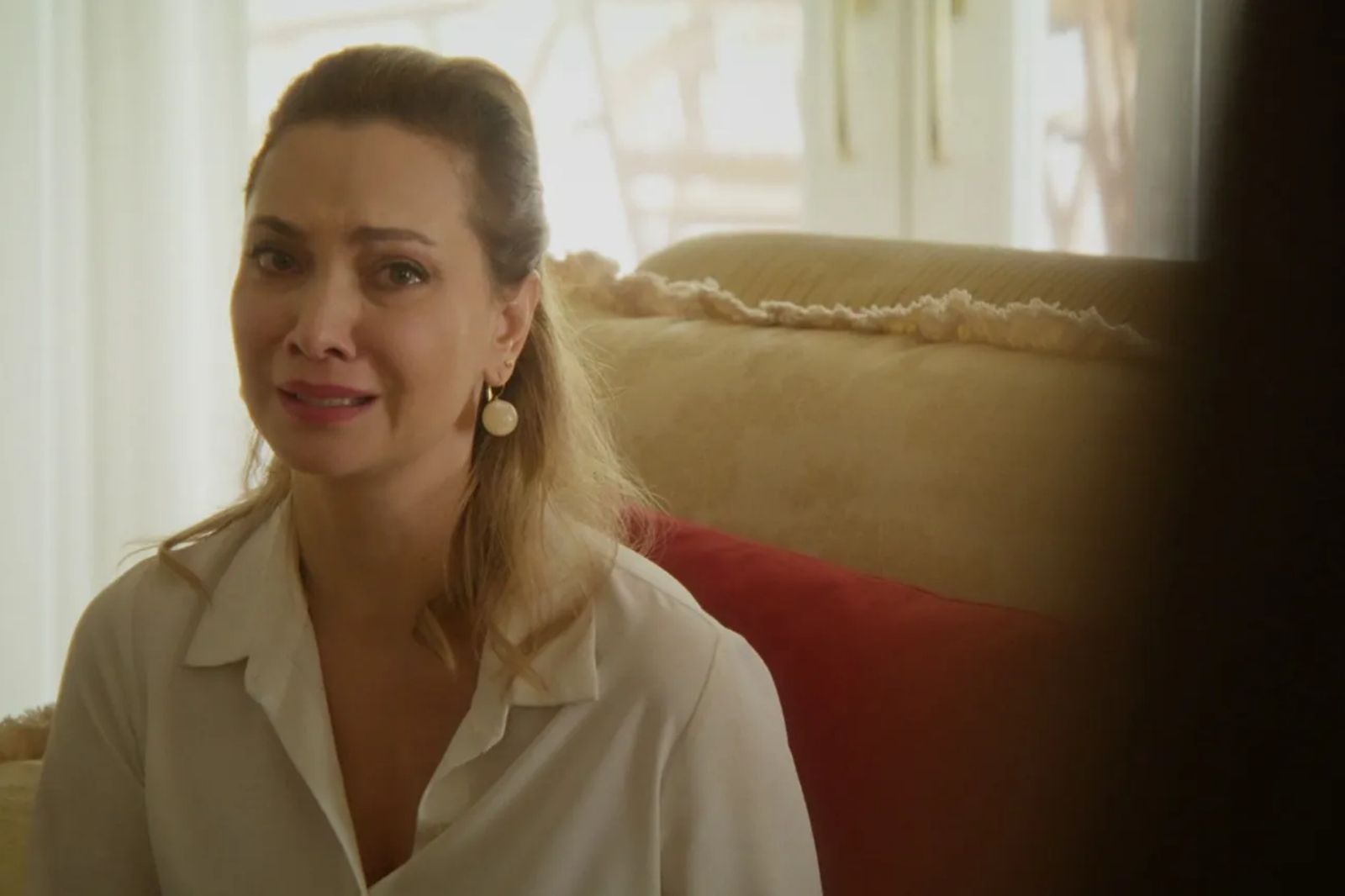 Να μ' αγαπάς-Ζωή-