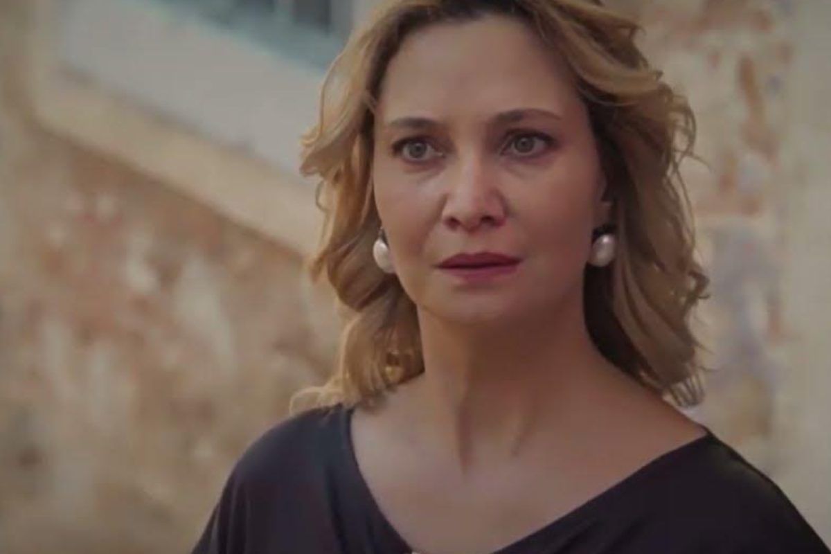 Να μ' αγαπάς: Η Ζωή επιστρέφει σπίτι και την περιμένει ο εφιάλτης