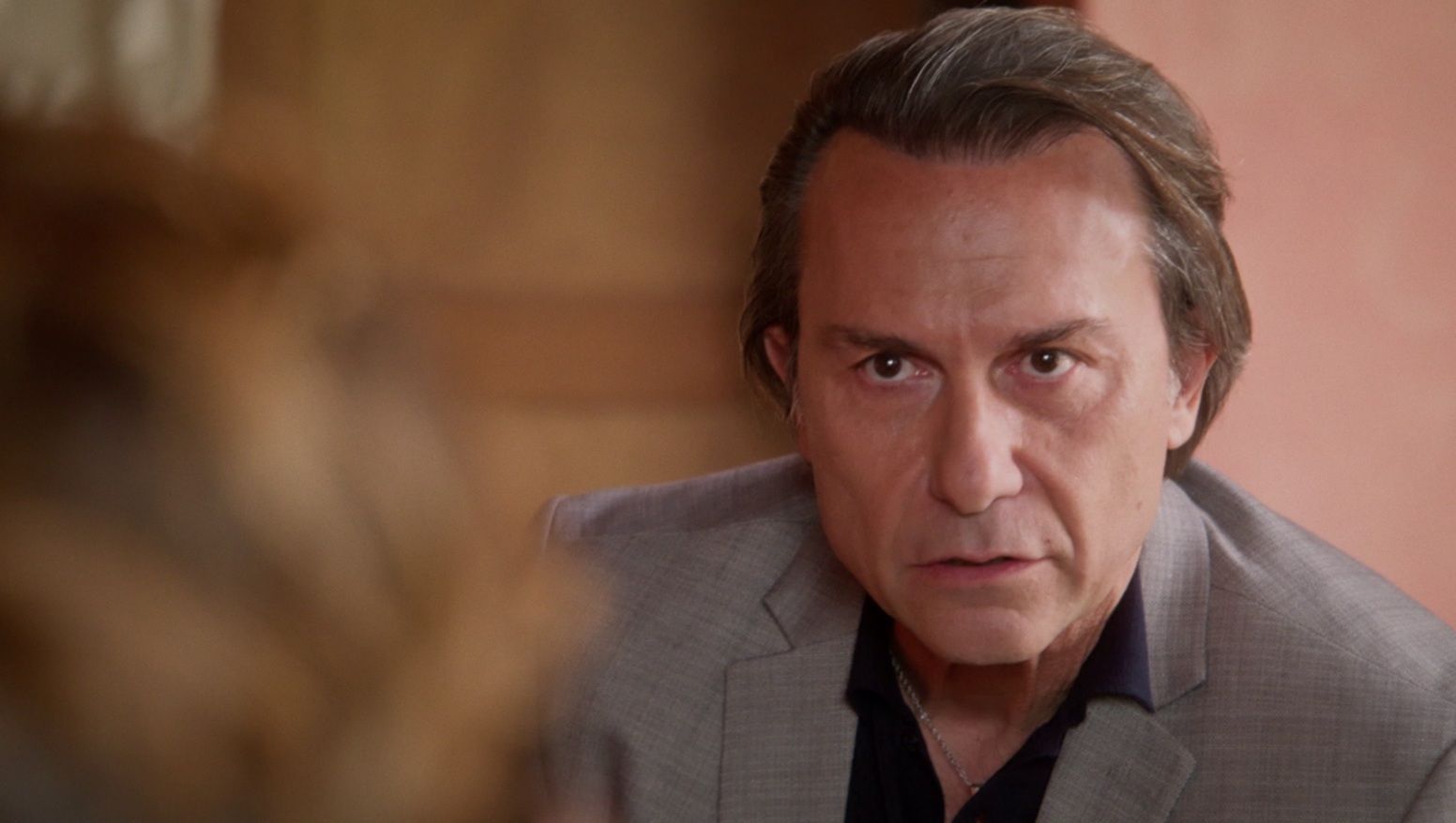 Να μ' αγαπάς-Άγγελος