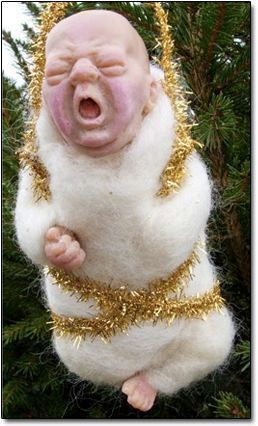 Οι πιο κιτς Χριστουγεννιάτικοι στολισμοί που θα σε κάνουν να κλάψεις από τα γέλια