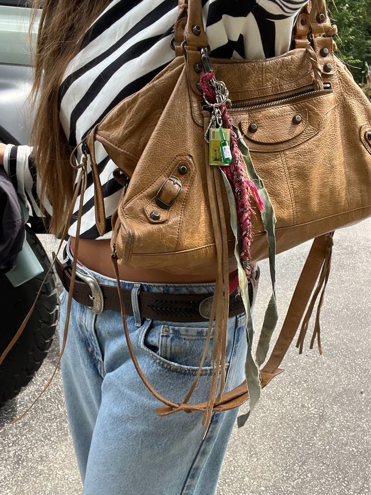 καφέ-τσάντες-με-λουράκια- καφέ-τσάντες-με-λουράκια-