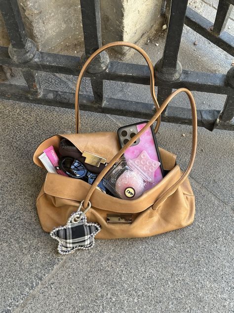 καφέ-τσάντα-που-δεν-κλείνει- καφέ-τσάντα-που-δεν-κλείνει-