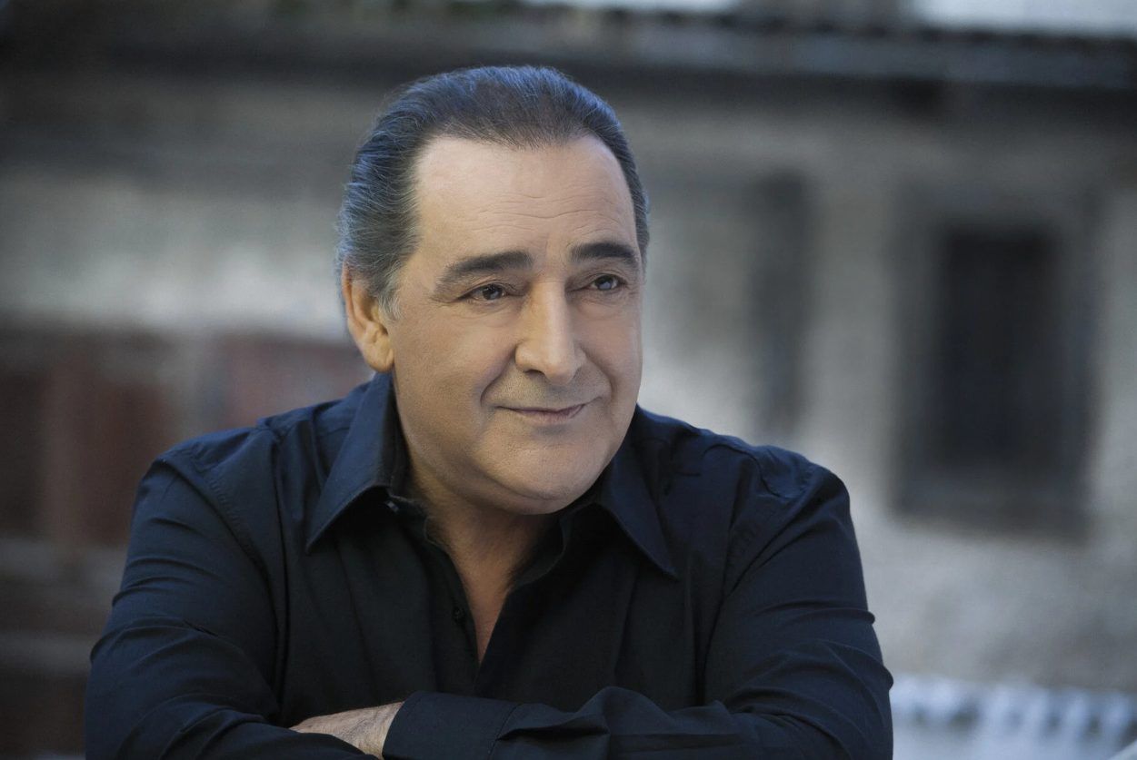 Βασίλης Καρράς- Βασίλης Καρράς-