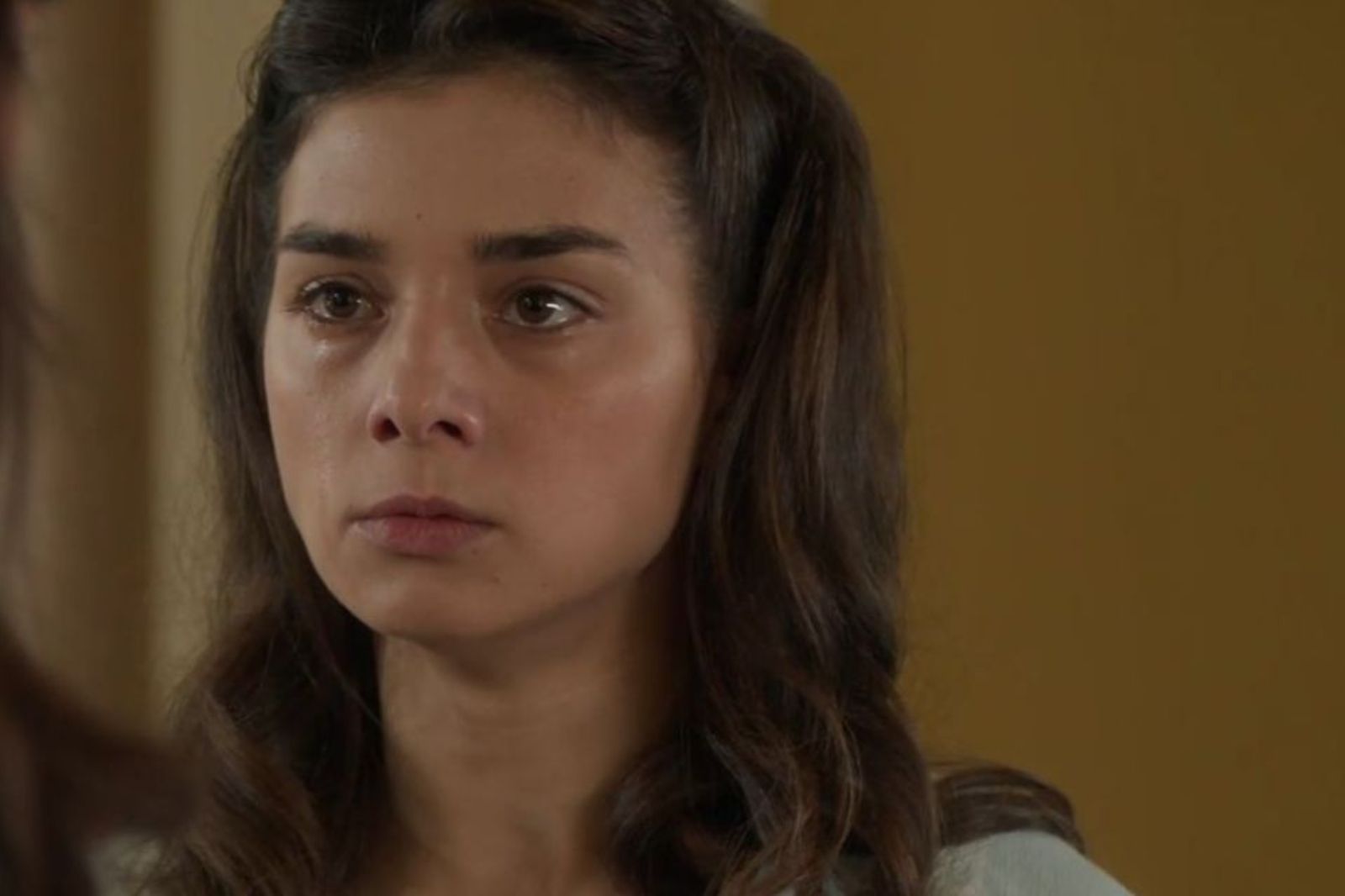 Πόρτο Λεόνε: Η Λένα χάνεται από προσώπου γης