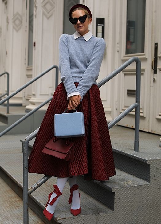 Πώς να φορέσεις τα πλεκτά στιλάτα χωρίς να μοιάζεις σαν μπόγος