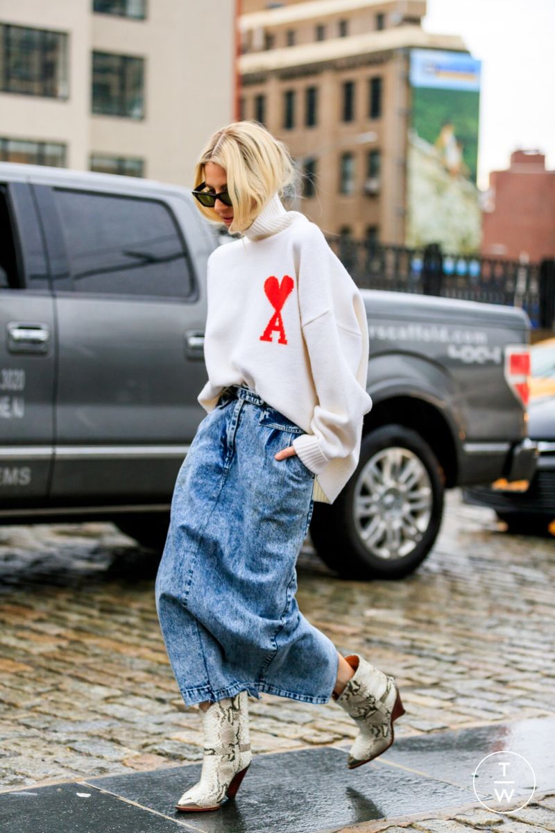 Πώς να φορέσεις τα πλεκτά στιλάτα χωρίς να μοιάζεις σαν μπόγος