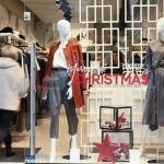 Πότε ξεκινά το εορταστικό ωράριο για τα Χριστούγεννα 2025 και πώς θα λειτουργήσουν τα μαγαζιά