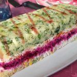 σαλάτα-τούρτα-με-παντζάρι-σε-φόρμα-