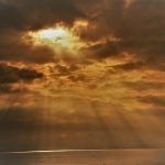 ήλιος-στα-σύννεφα-