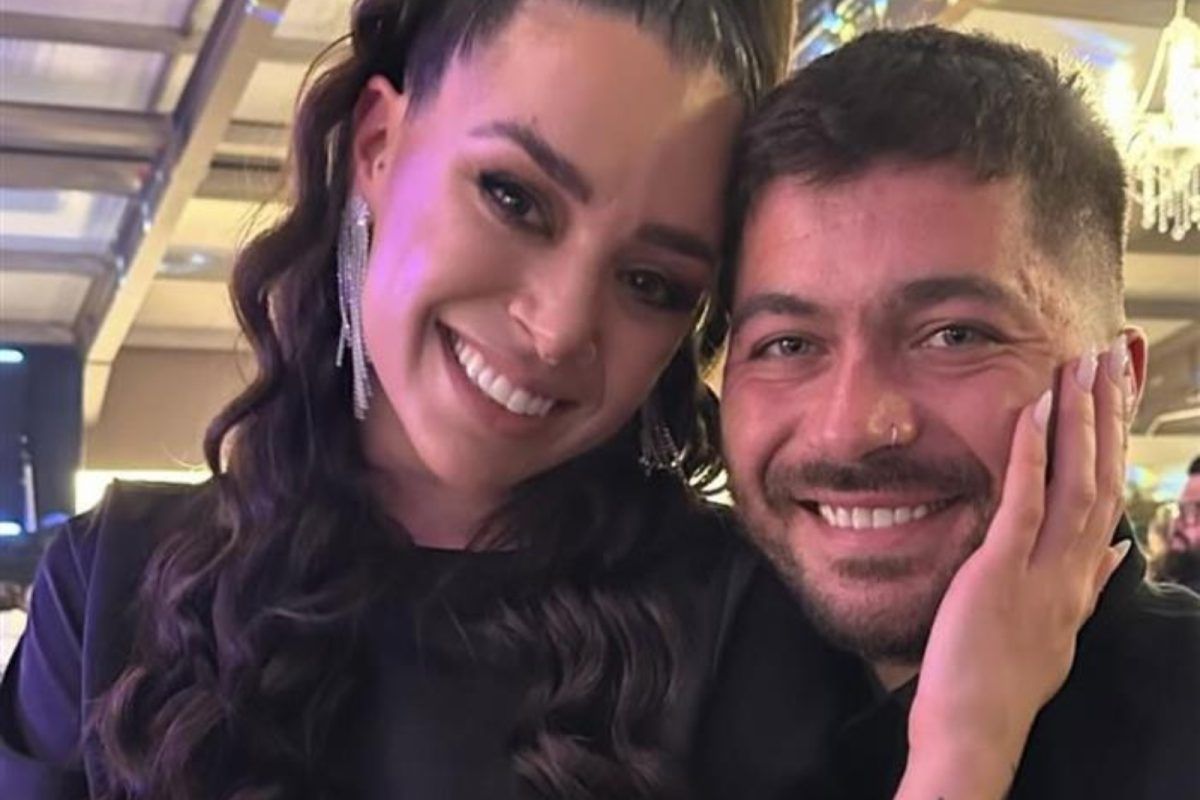 Ο «Θανασάκης» από το Ευτυχισμένοι μαζί έγινε μπαμπάς για δεύτερη φορά: Γέννησε η σύζυγος του (Βίντεο)