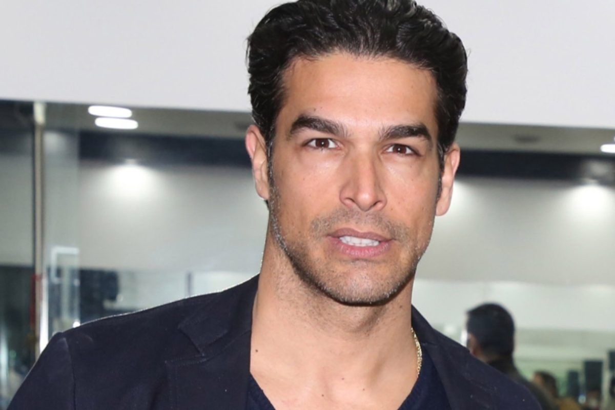 Θρήνος για τον Νίκο Αναδιώτη