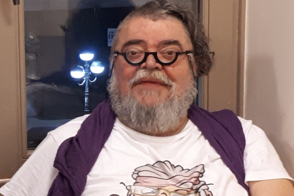 Θρήνος για τον Σταμάτη Κραουνάκη