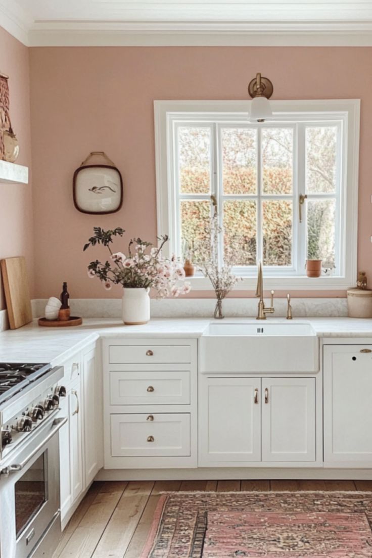 ροζ-κουζίνα-με-λευκά-ντουλάπια- ροζ-κουζίνα-με-λευκά-ντουλάπια-