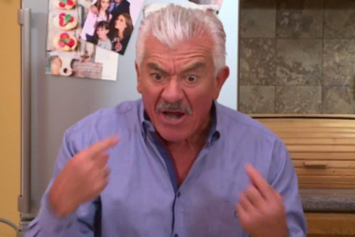 Το Σόι σου: Ο Βαγγέλης γράφεται κρυφά στο Λύκειο