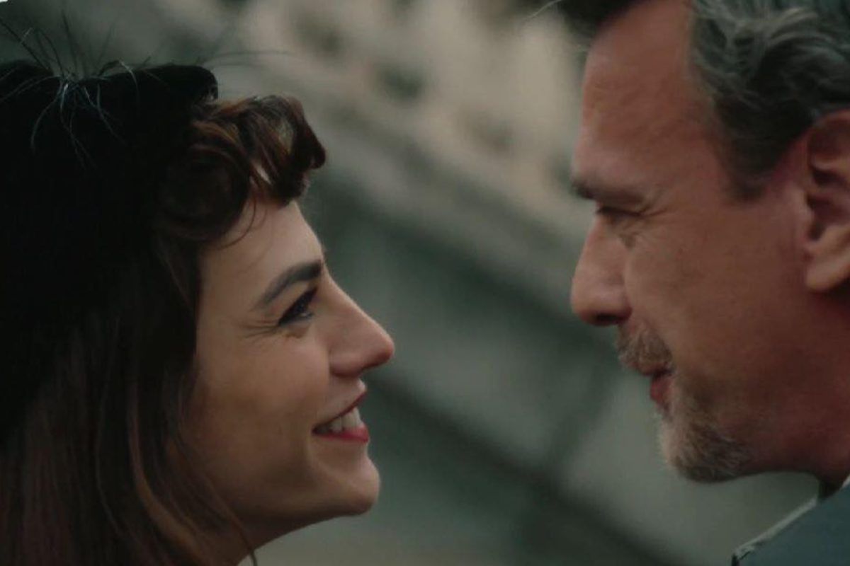 Το Σπίτι δίπλα στο ποτάμι: Ο Απόστολος είναι ετοιμοθάνατος και λέει ψέματα στην Μελισσάνθη