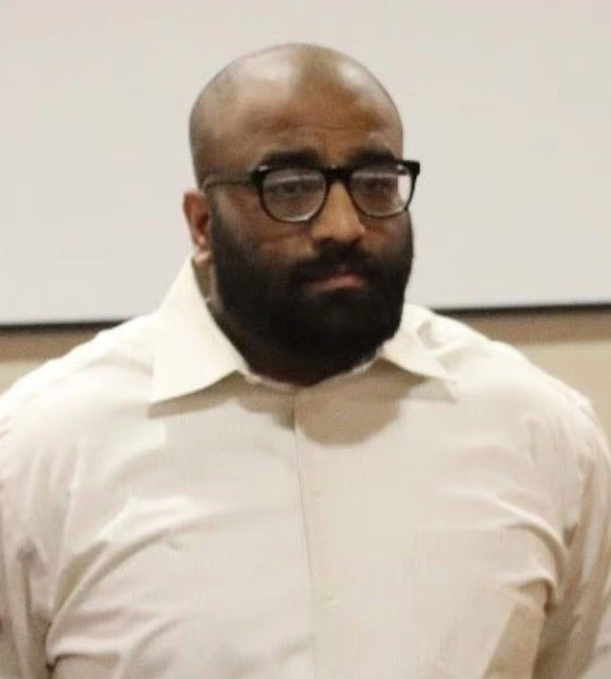 Τραγωδία με άντρα που σκότωσε την εν διαστάσει σύζυγο του και στην συνέχεια την ξέθαψε για να την κακοποιήσει σεξου@λικά