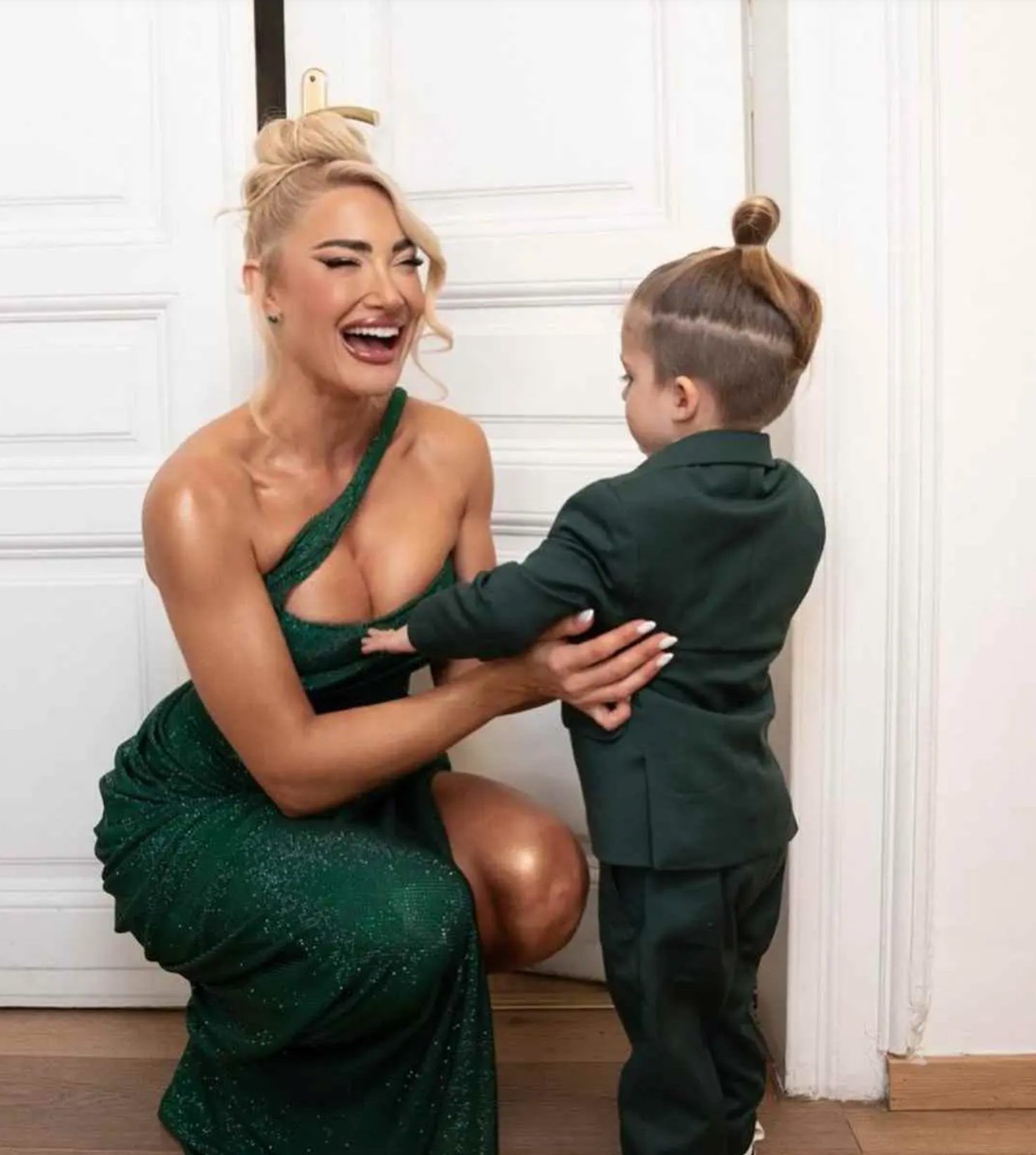 Η Τρυφερή ανάρτηση της Ιωάννας Τούνη μας έκανε να βουρκώσουμε: «Όταν ο άντρας των ονείρων σου σε περιποιείται σαν βασίλισσα»