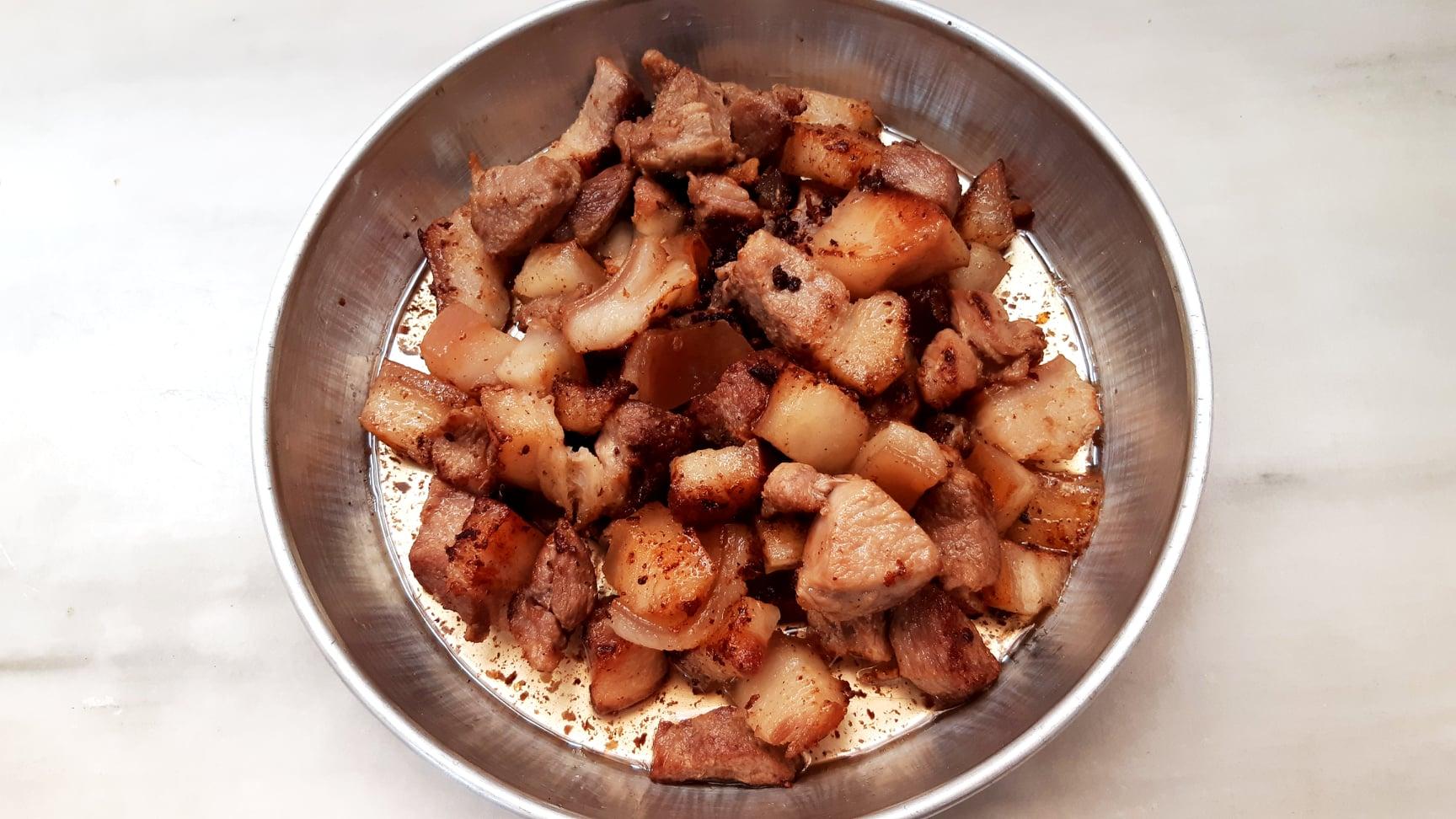 20 παραδοσιακά χριστουγεννιάτικα φαγητά με κρέας από όλη την Ελλάδα