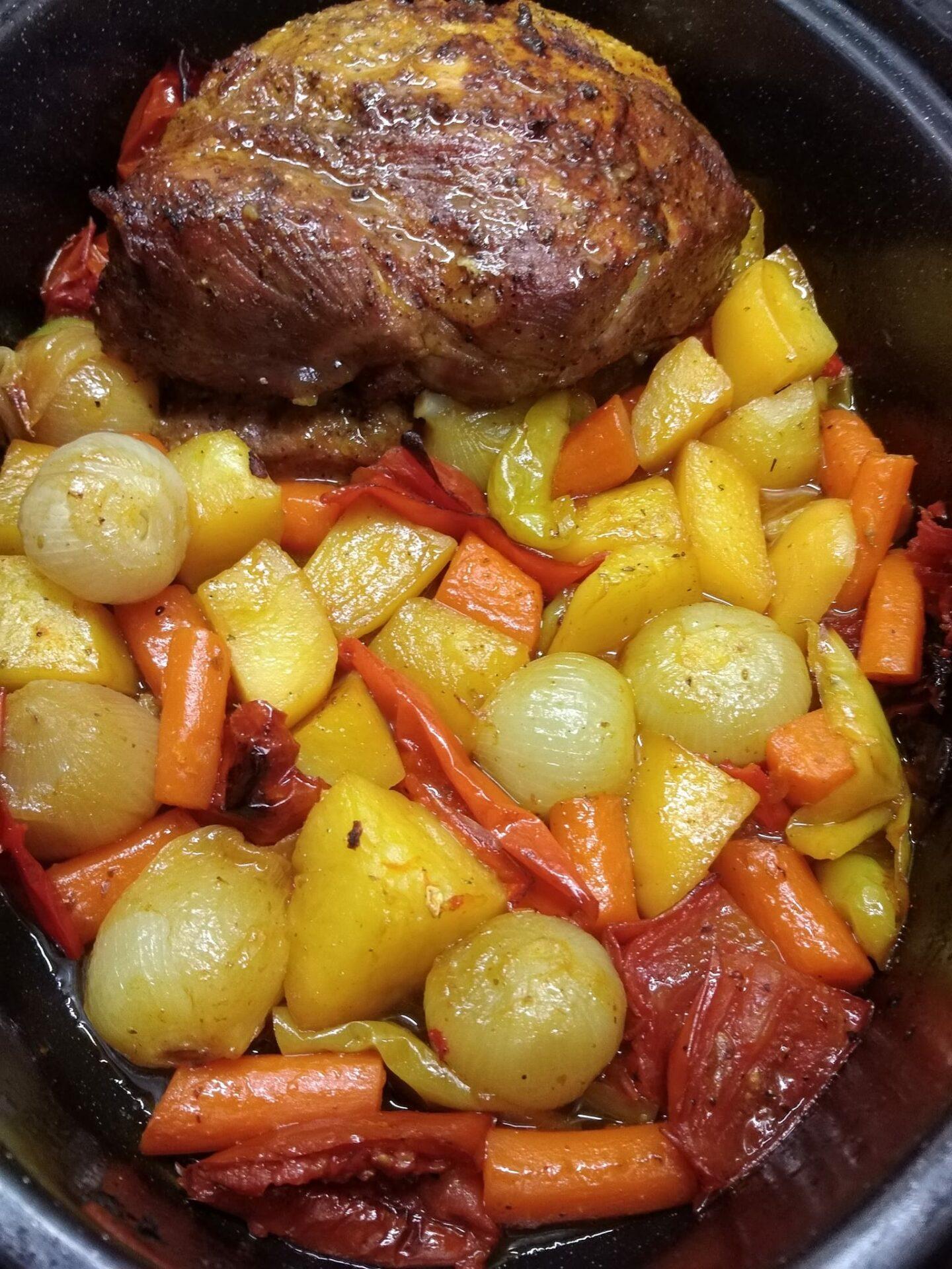 20 παραδοσιακά χριστουγεννιάτικα φαγητά με κρέας από όλη την Ελλάδα