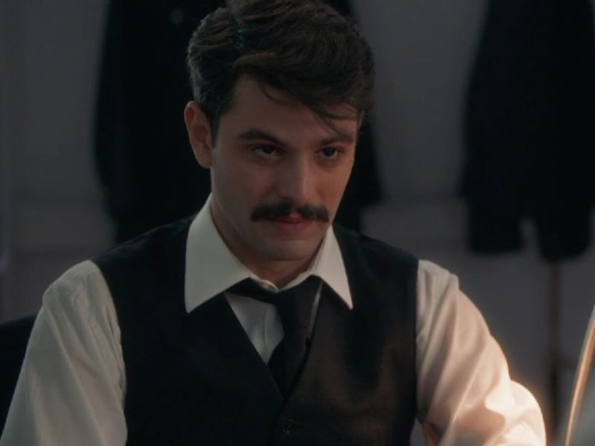 Porto Leone: «Η γυναίκα σου ήταν πόρνη» - O Λαδίκας ξεμπροστιάζει την Άντζελα στον Γρηγόρη