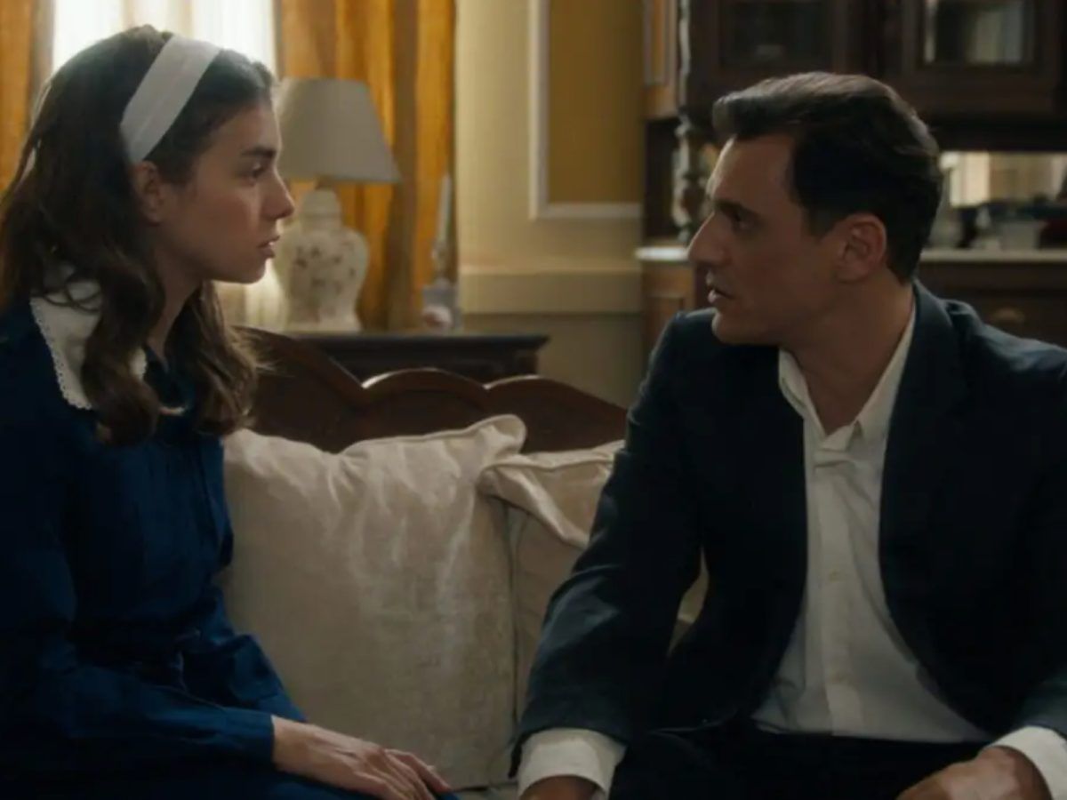 Porto Leone: Η Λένα λέει στον Χρόνη όλη την αλήθεια για το μωρό κι εκείνος την εκβιάζει