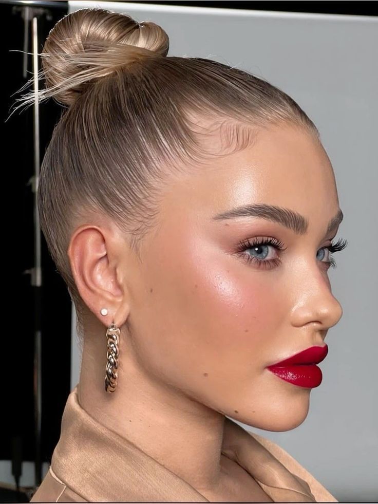 ψηλός-κότσος-ιδέες- ψηλός-κότσος-ιδέες-