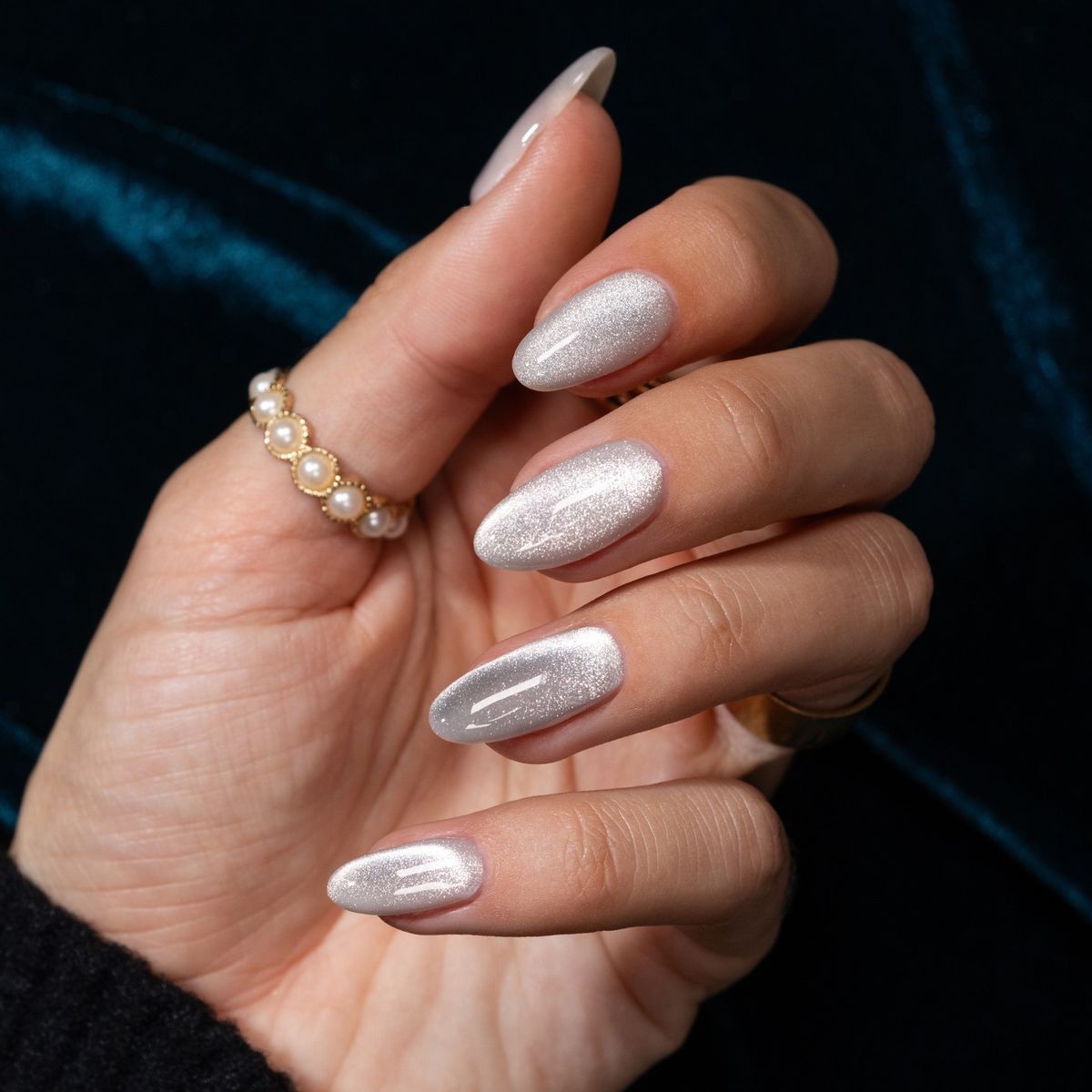 λευκά-velvet nails- λευκά-velvet nails-