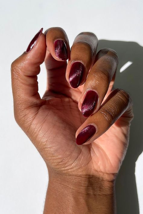 μπορντό-velvet nails- μπορντό-velvet nails-