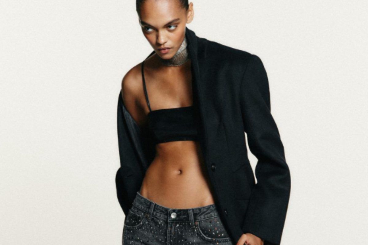 γκρι-jean παντελόνι-με-στρας-από-τα-ZARA-