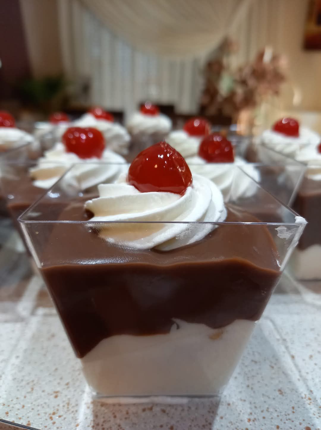 ατομκά-προφιτερόλ- ατομκά-προφιτερόλ-