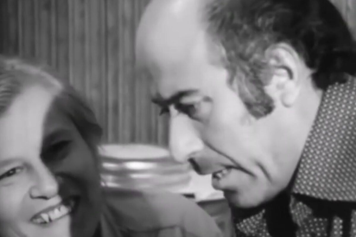 «Από το τέταρτο πιάτο άρχισε να δυσφορεί»: Η ακραία σκηνή που έστειλε τον Θανάση Βέγγο στο χειρουργείο για ιωαννα αφτιαχτο