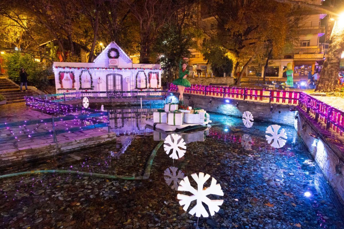 Χριστούγεννα : 4 μαγευτικά Χριστουγεννιάτικα Χωριά στην Ελλάδα που θα ξετρελάνουν τα παιδιά