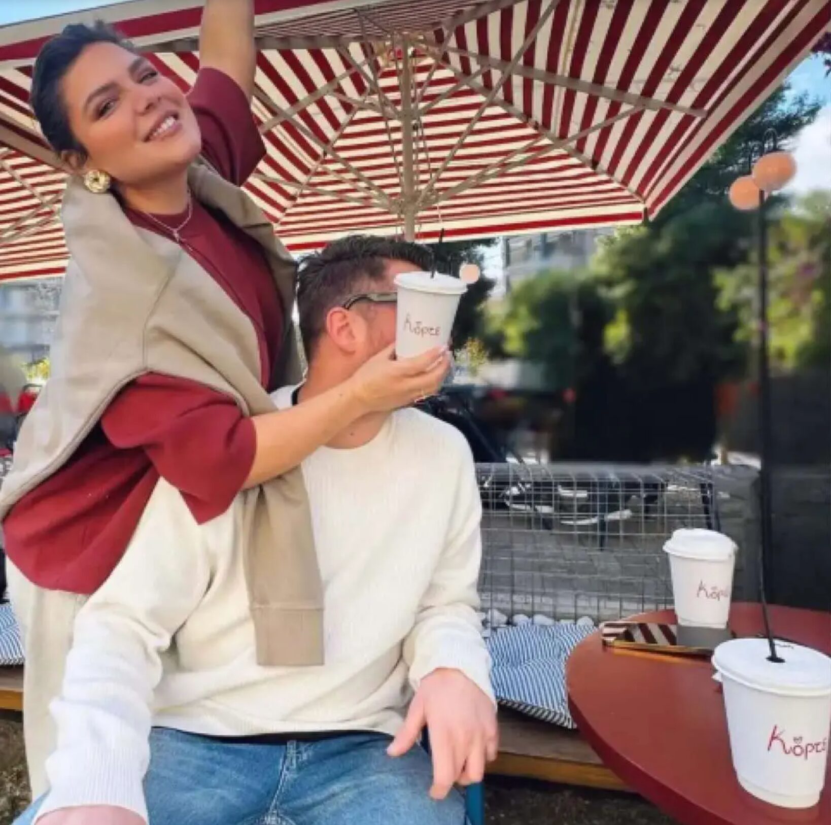 Η Δανάη Μπάρκα πιο ερωτευμένη από ποτέ ποζάρει με τον αγαπημένο της και λιώνει από έρωτα (Φωτογραφία)