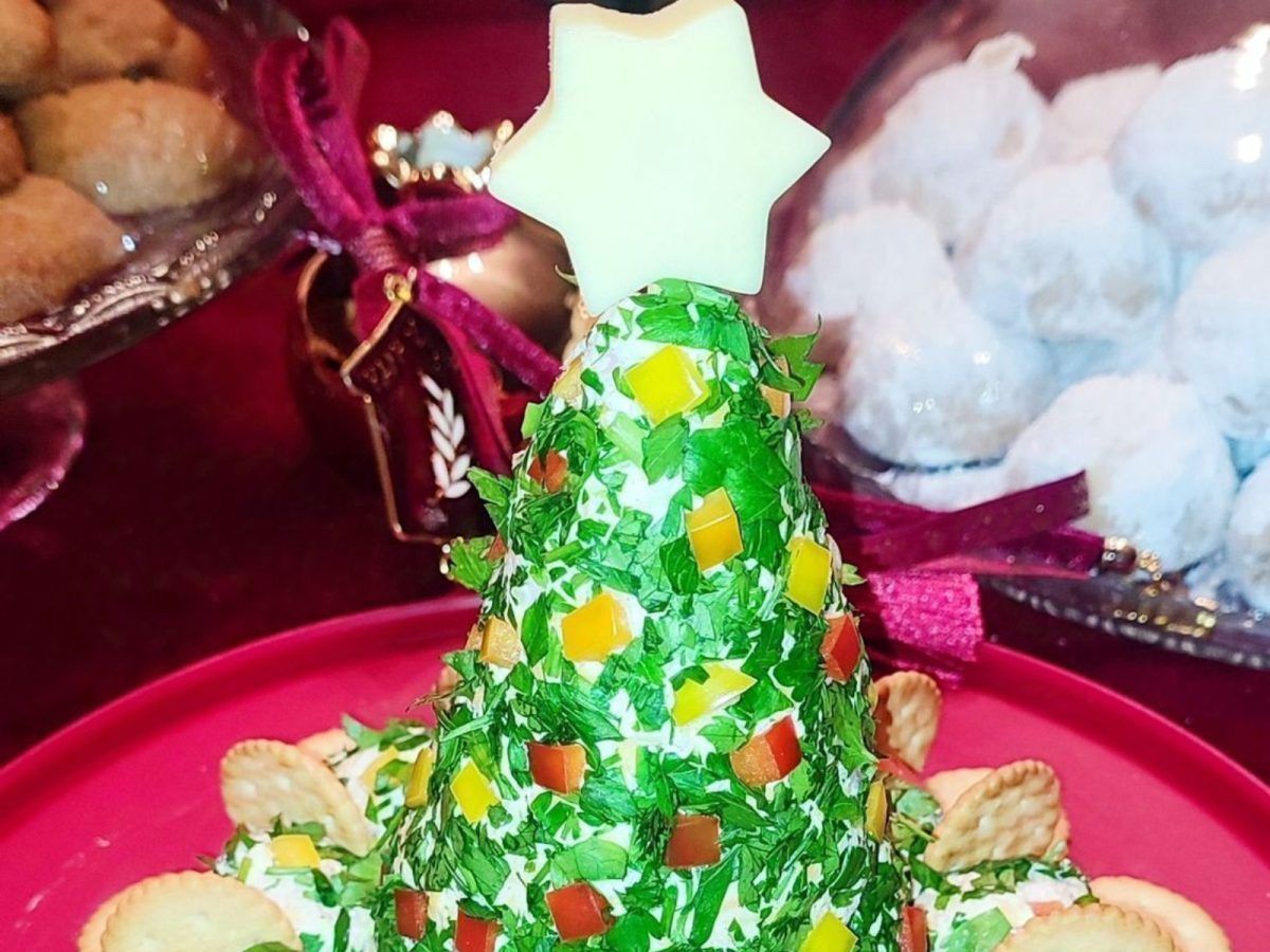 Εύκολο ορεκτικό για τα Χριστούγεννα σε σχήμα  δέντρου