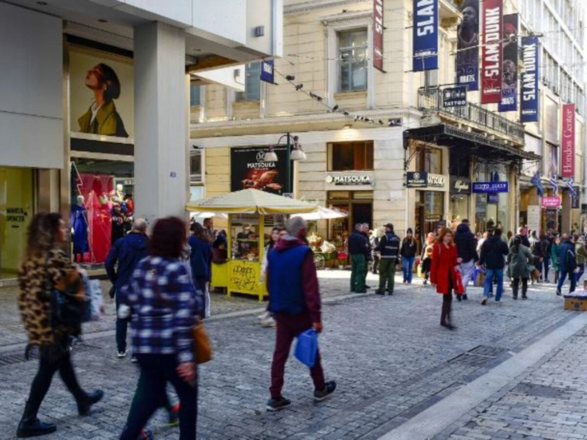 Εορταστικό ωράριο: Έτσι θα λειτουργήσουν τα καταστήματα 01/01 και 02/01/2026