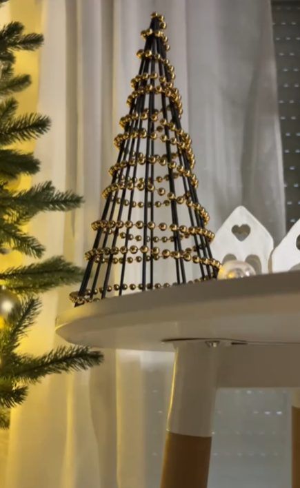 diy-χριστουγεννιάτικο δέντρο- diy-χριστουγεννιάτικο δέντρο-