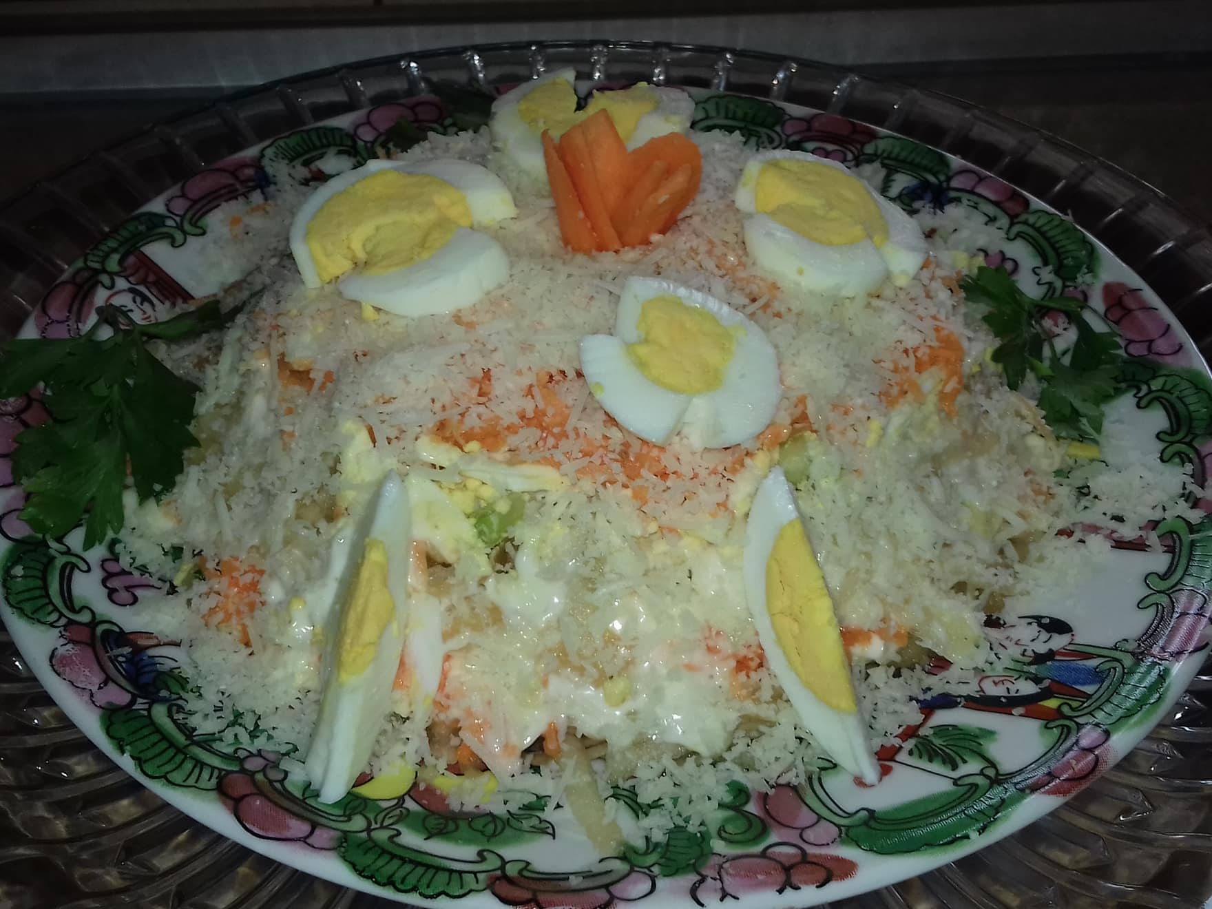 Γαλλική σαλάτα με αυγά και μαγιονέζα για τη Πρωτοχρονιά