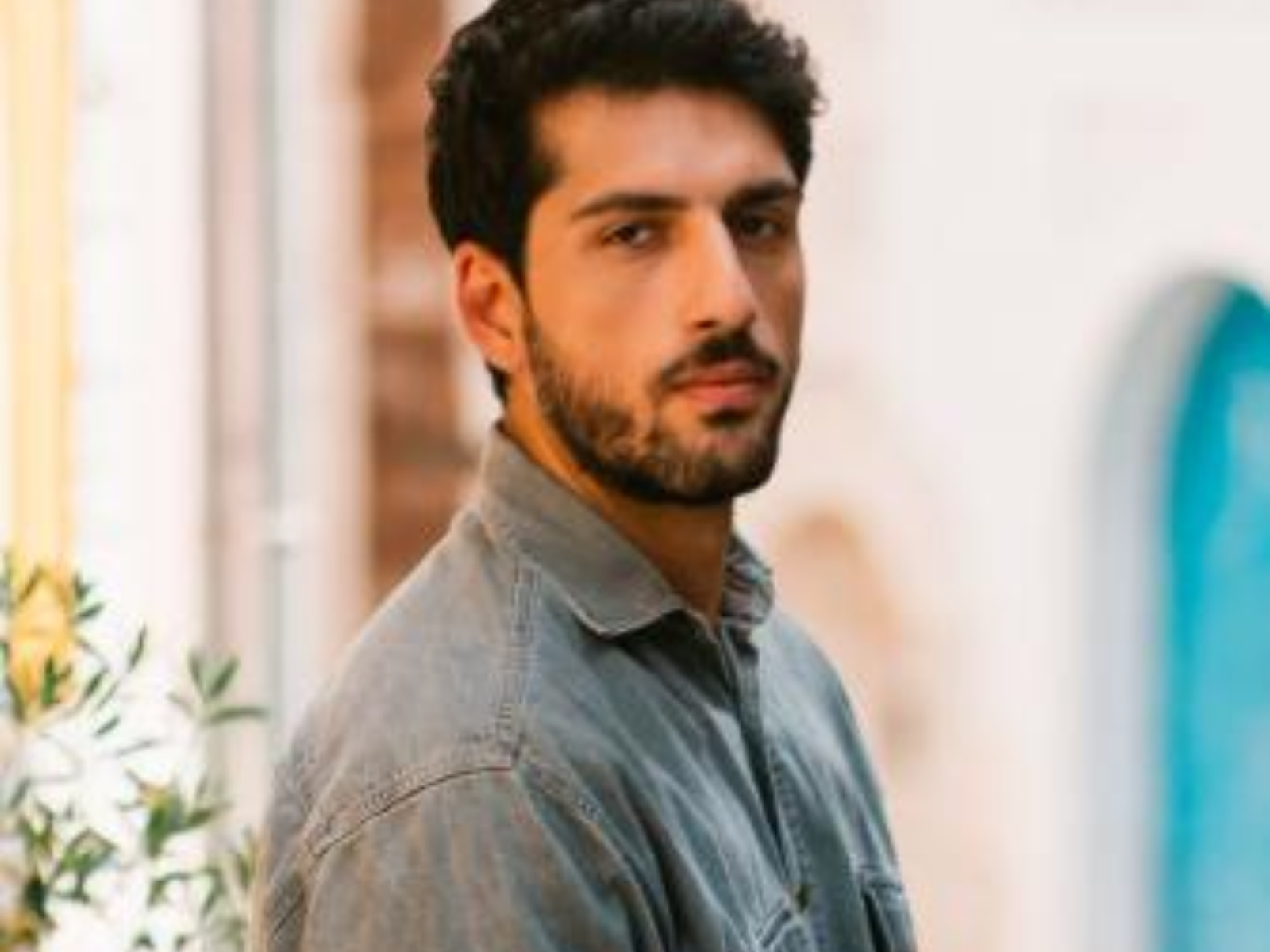 Η Γη της Ελιάς-Ρούσσος