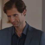 Η Γη της Ελιάς: Ο Κωνσταντίνος αγοράζει το σπίτι της Ιουλίας και φεύγει οριστικά από την Ισμήνη