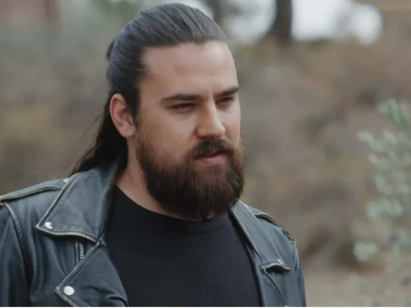 Η Γη της Ελιάς-Παυλής Η Γη της Ελιάς-Παυλής