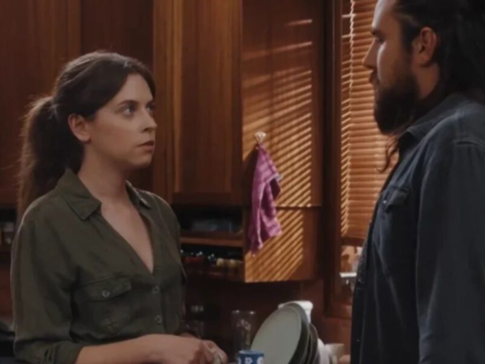 Η Γη της Ελιάς-Παυλής-Δάφνη