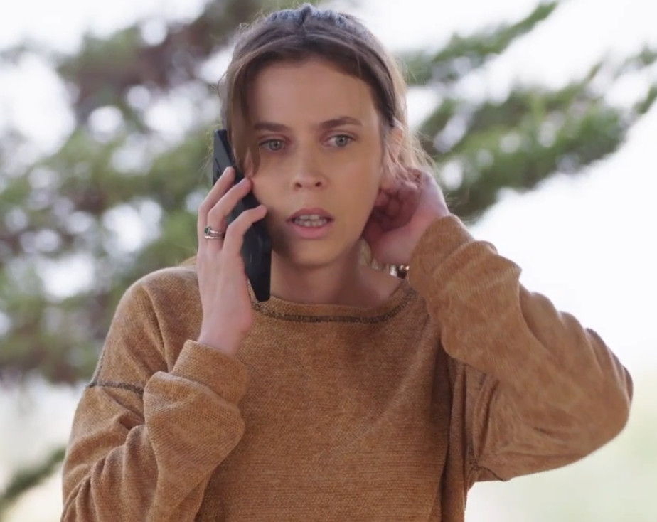 γη της ελιας-Δάφνη