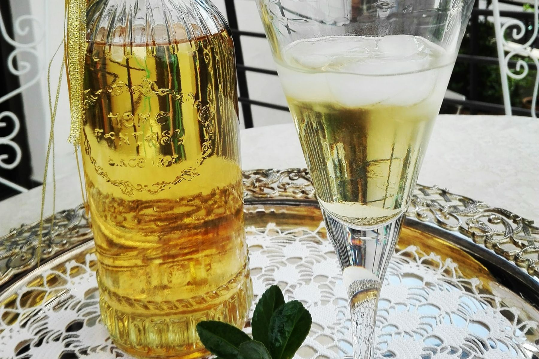 Γιορτινό λικέρ Αρμπαρόριζα