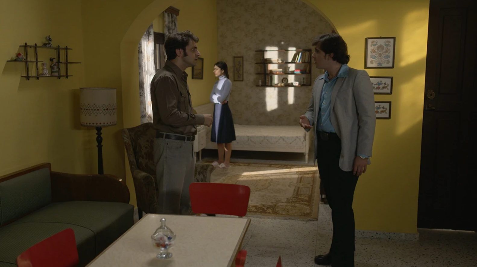 Ηλέκτρα επόμενα επεισόδια Γ’ κύκλος: 53, 54, 55, 56, 57, 58